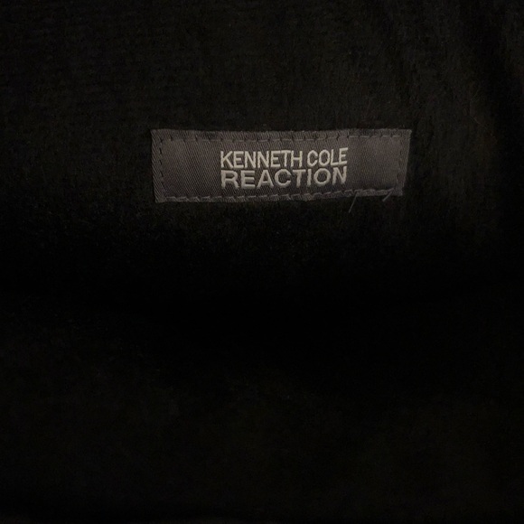 Kenneth Cole Reaction Quilted Black Crossbody Bag - Picture 6 of 11